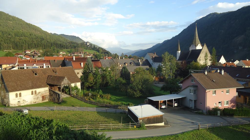 Pension Geissler-Reicher Oberwoelz Stadt Exterior photo